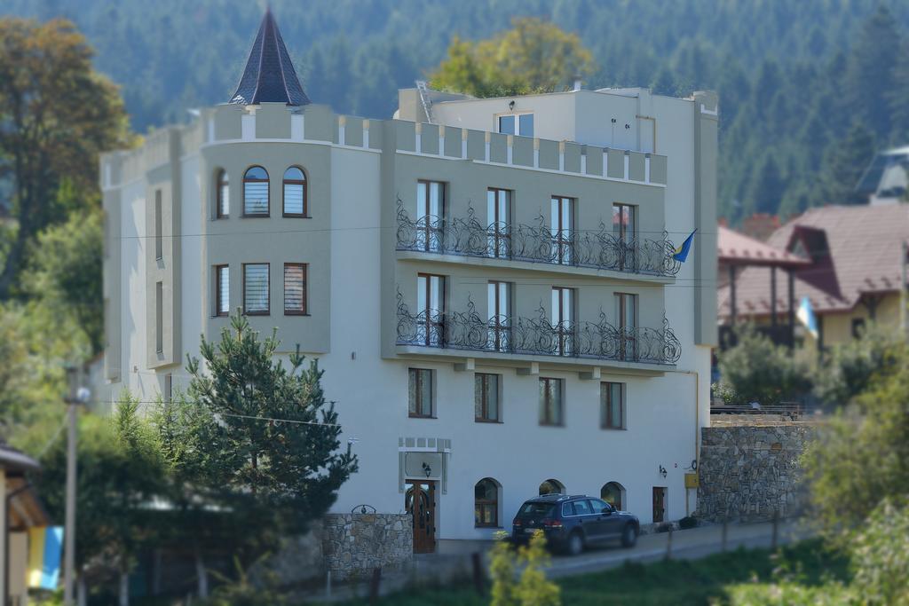Hotel Three Korony Skhidnytsia Esterno foto