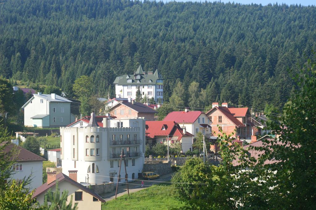 Hotel Three Korony Skhidnytsia Esterno foto